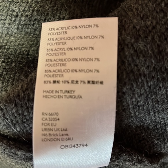 Funnel Neck Sweater w/wide cuffed sleeves - Picture 5 of 5